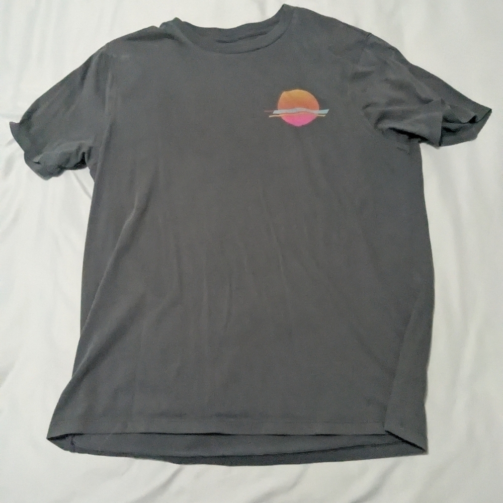 old navy tee